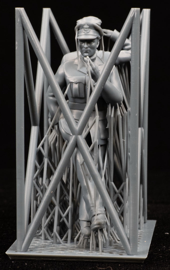 3D printed model figures of a 1/32 RCAF/Commonwealth Officer & WAAF 