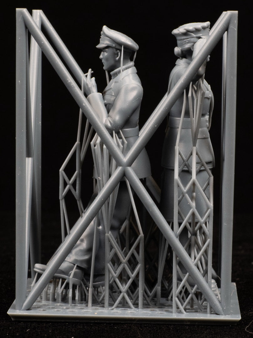 3D printed model figures of a 1/32 RCAF/Commonwealth Officer & WAAF 