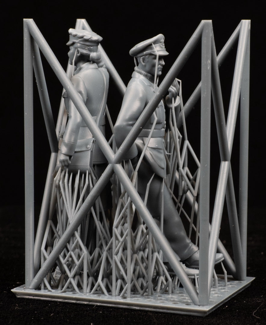 3D printed model figures of a 1/32 RCAF/Commonwealth Officer & WAAF 